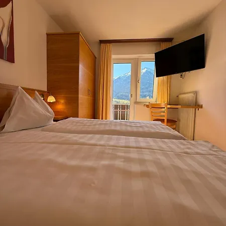 Plattenhof Konukevi Telfs