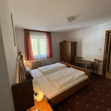 Konukevi Plattenhof Telfs