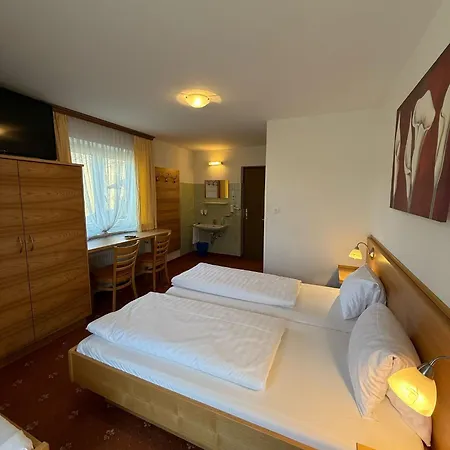 Plattenhof بيت ضيافة تيلفس