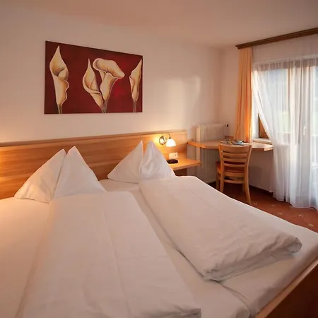 Plattenhof Penzion Telfs